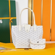 Goyard Shopping Bags